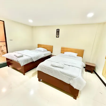 Baan At Khaosan Hostel
