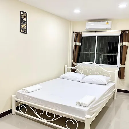 Baan At Khaosan Hotel