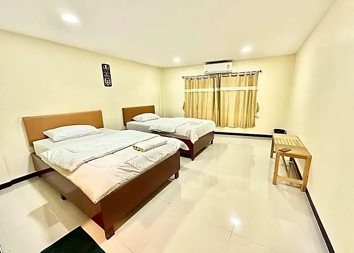 Guest house Baan At Khaosan 2*